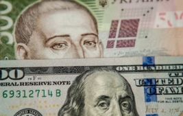 Курс НБУ: долар продовжив зростання на початку тижня